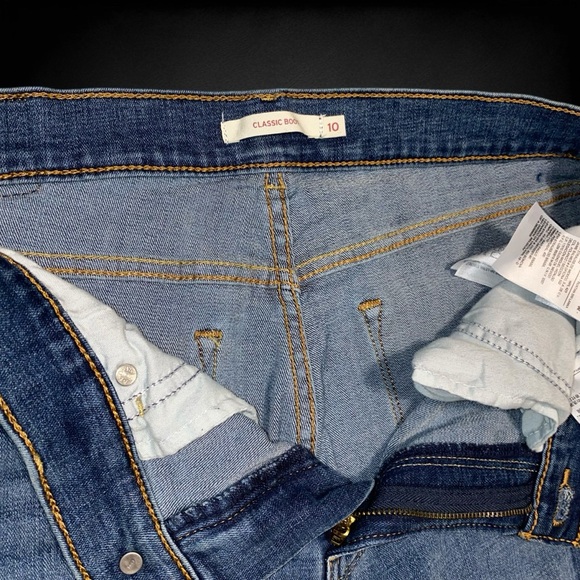 Levi’s Classic Boot Cut Blue Denim Jeans - Picture 4 of 6